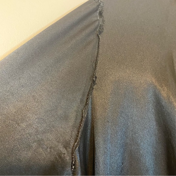 Delicates Black Satin Robe with Rose Accents on sleeve - Picture 5 of 8